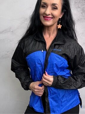 Marmot Women's Black and Bright Blue Two-Tone Windbreaker Jacket